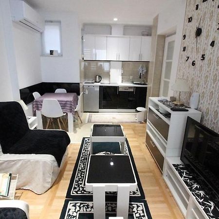 Ducic Apartment Требинье Экстерьер фото